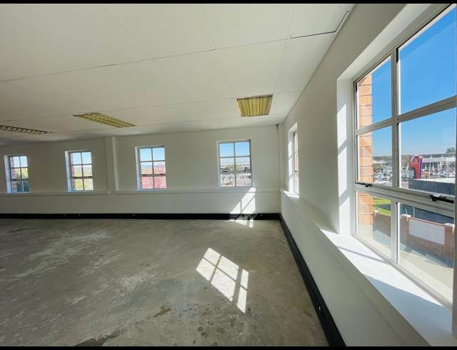 370M² OFFICE TO LET IN FOURWAYS